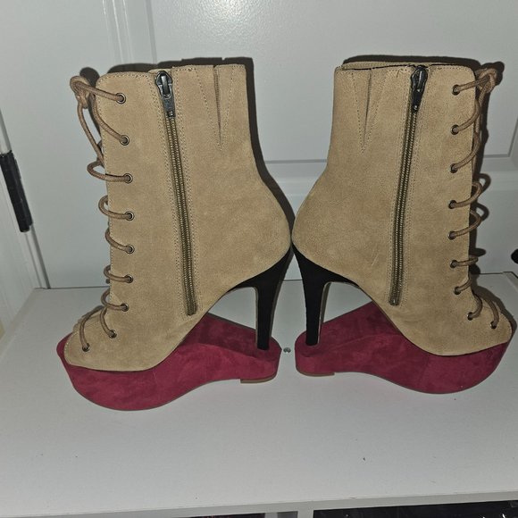 Dolce Vita 8 Bootie - Picture 6 of 12